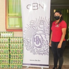 CBN dona agua embotellada y Maltín a damnificados por las riadas en Entre Ríos