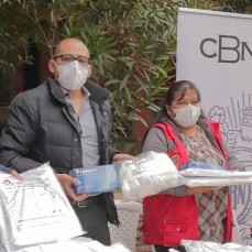 CBN donó a la ciudad de Sucre trajes de bioseguridad hechos en Bolivia