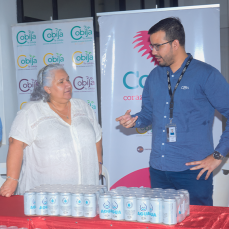 CBN donó agua para los voluntarios de la Alcaldía de Cobija y la Primera División de Ejército