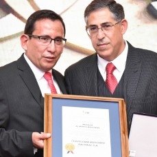 CBN es reconocida con  la Medalla de Oro al Mérito por la Cámara Nacional de Industrias