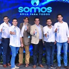 CBN presenta Agua SOMOS, la primera marca concebida con un propósito social