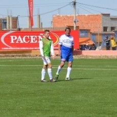 El Alto tiene cancha de césped sintético gracias a la CBN y al Ministerio de Deportes