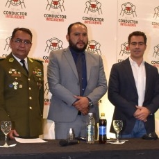 El Viceministerio de Seguridad Ciudadana, la Policía Boliviana Nacional y CBN lanzan una campaña para promover la seguridad vial