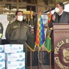 Policía Boliviana y FF.AA. reciben más de 60 mil barbijos de parte de la CBN