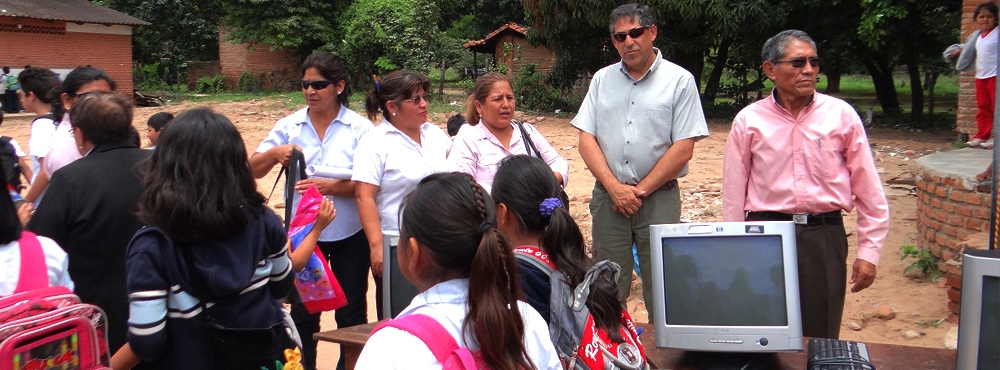 CBN apoya la educación escolar mediante la donación de computadoras