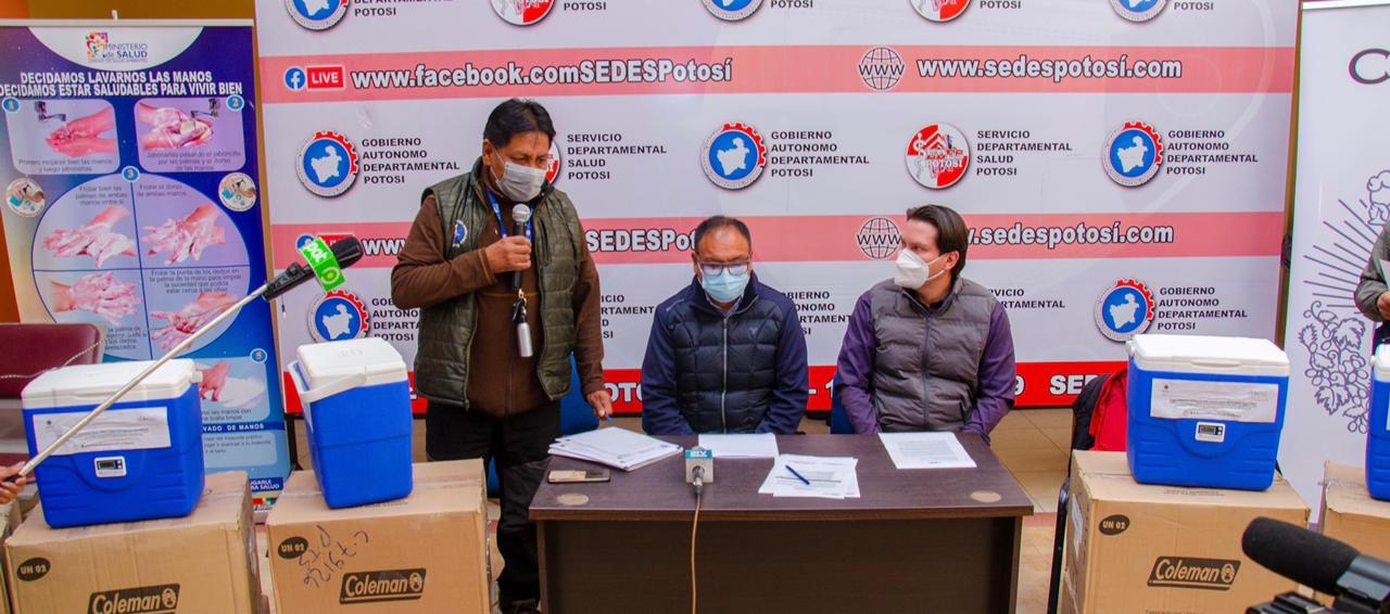 CBN continúa con su apoyo a la campaña de vacunación contra el COVID-19 con la donación de 30 conservadores de frío al SEDES de Potosí