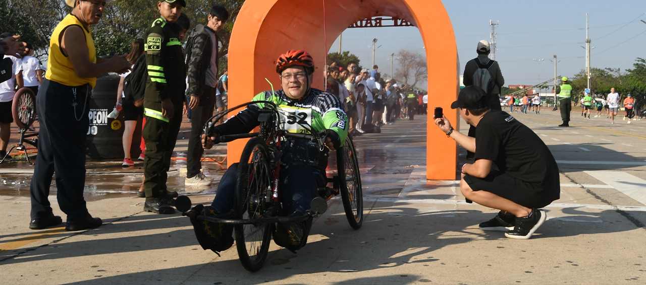 CBN, junto a su marca Gatorade, auspicia la VI carrera pedestre Adidas de Santa Cruz