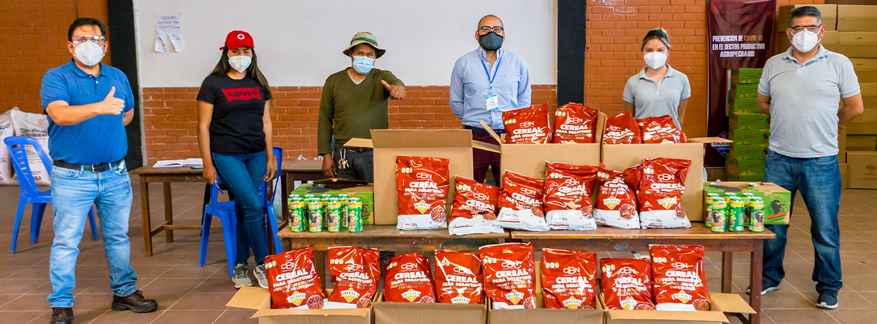 CBN entrega cereales a la comunidad Taquiña